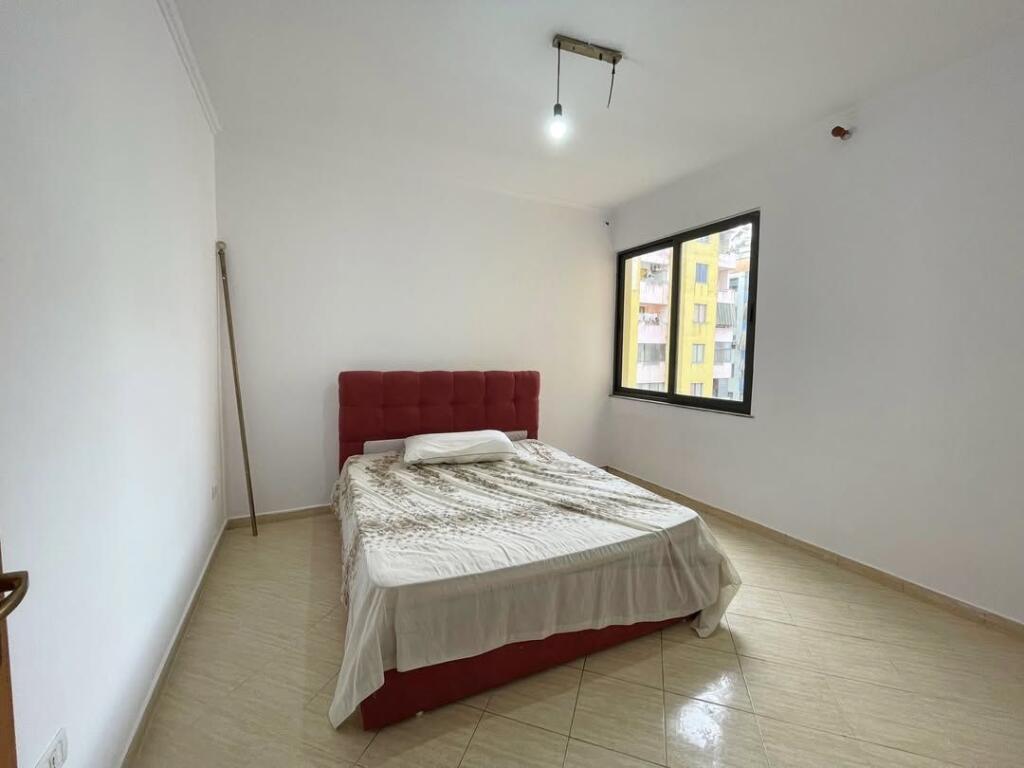 Shitet Apartament 1+1 ne yzberisht