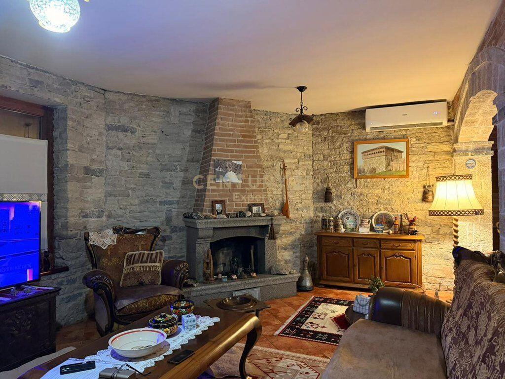 Vile me qira ne zonen e Kopshtit Botanik