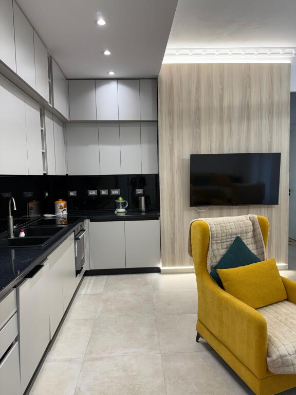 Jepet me qira – Apartament 2+1 Donika center