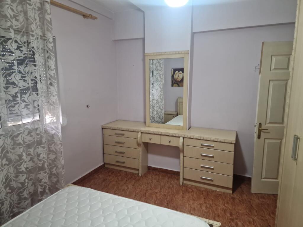 Jepet Me Qera Apartament 2+1+1 Ballkon
