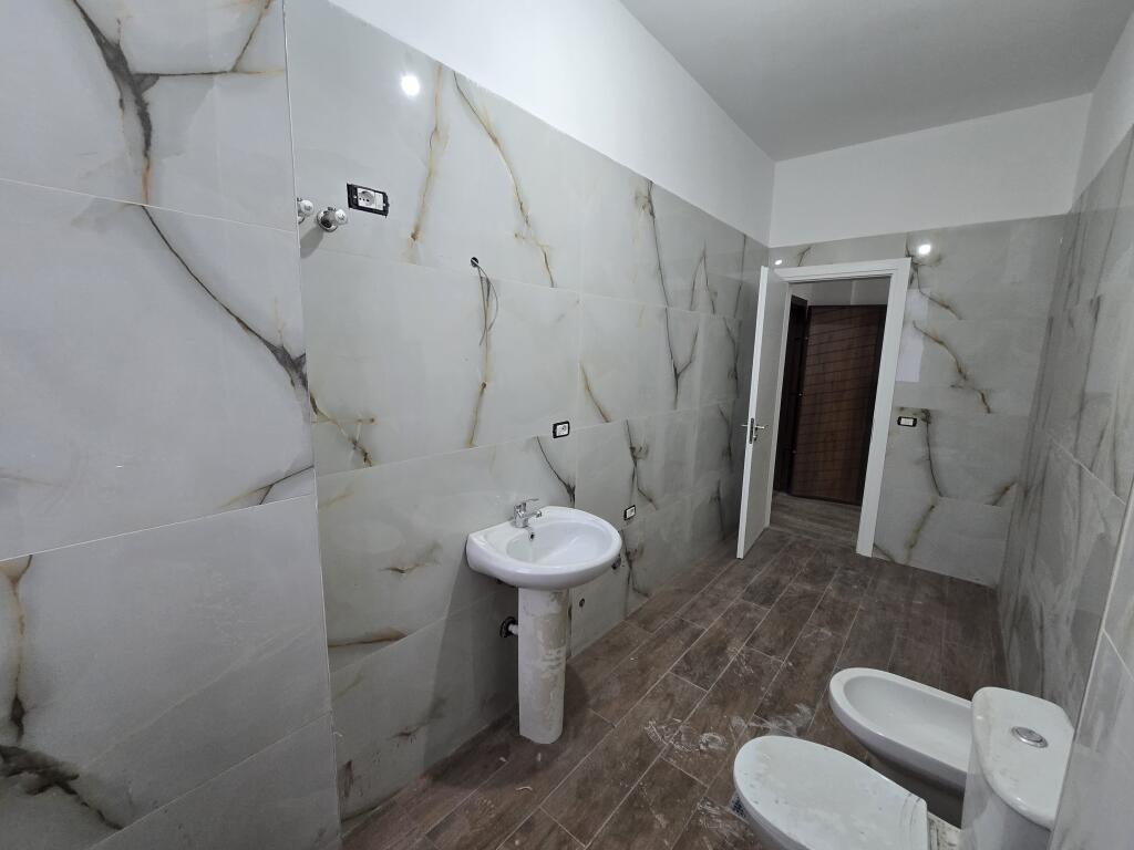 Apartament 1+1, Bulevardi i Ri!