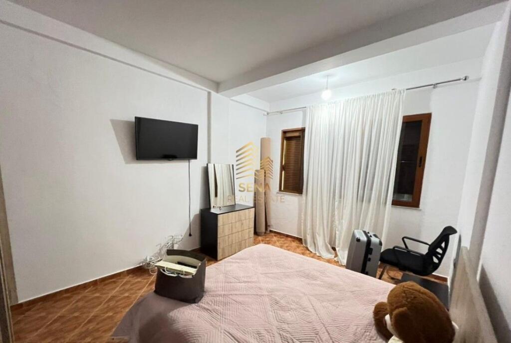 Shitet, Vile 2 kateshe, Ali Demi, 400,000 Euro