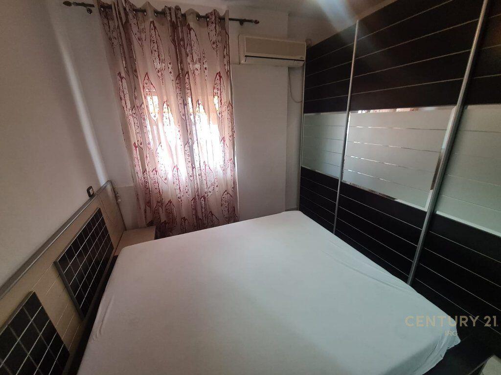 APARTAMENT 2+1+2 TEK 21 DHJETORI!