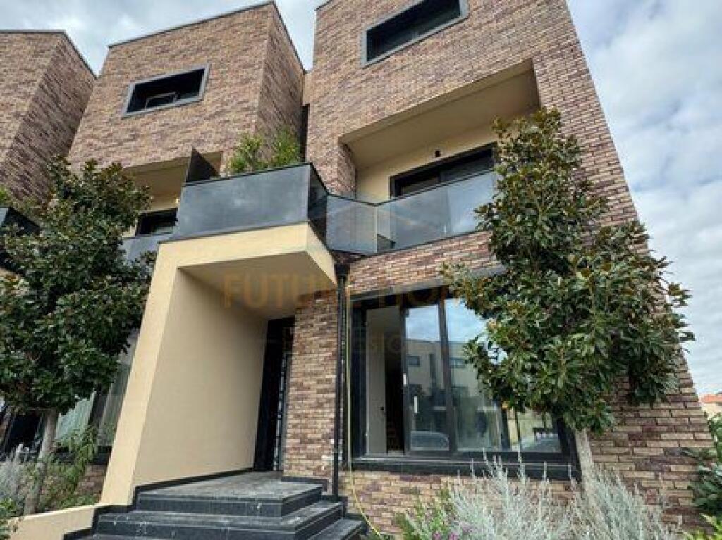 For sale, 3-Storey Villa + 1 Basement Floor, Primavera Residence, Mjull Bathore