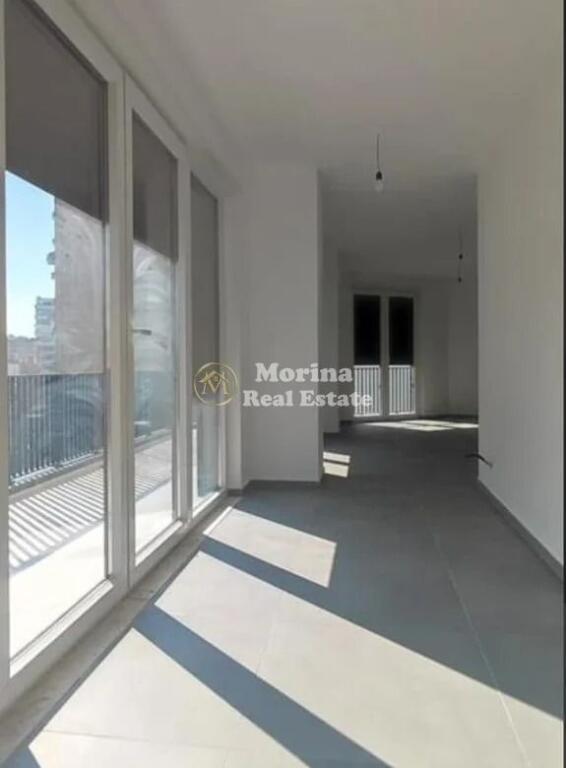 Rent | Business Premises | Center | 2500 €/month