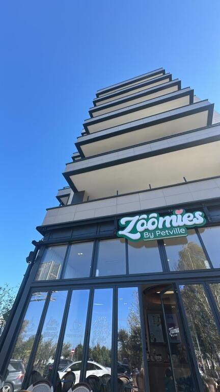 SHITET APARTAMENT 2+1 + LAVANDERI + 2 TUALETE LIQENI I THATE