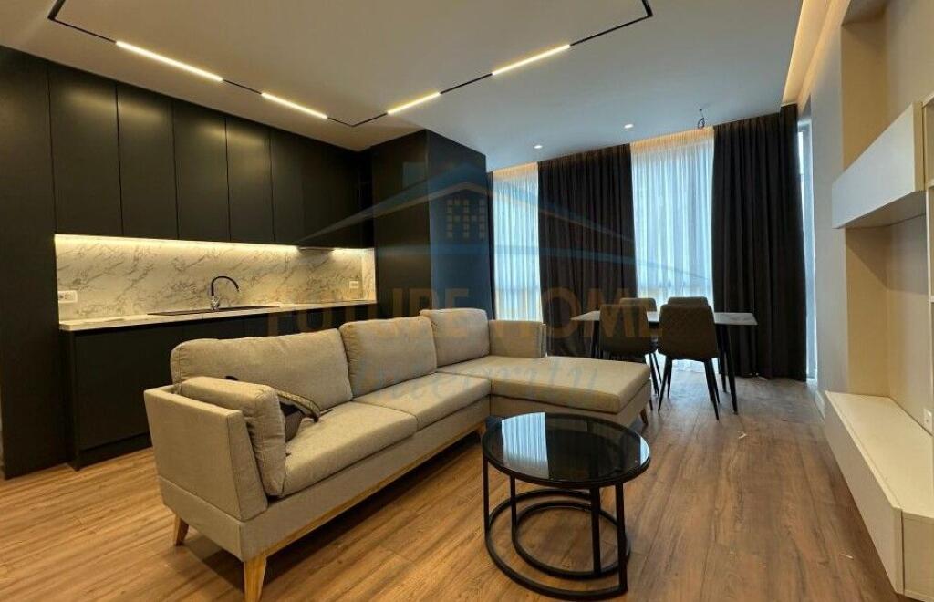 Qera, Apartament 3+1+2+Post Parkimi, Ish Tregu Elektrik, Tiranë.