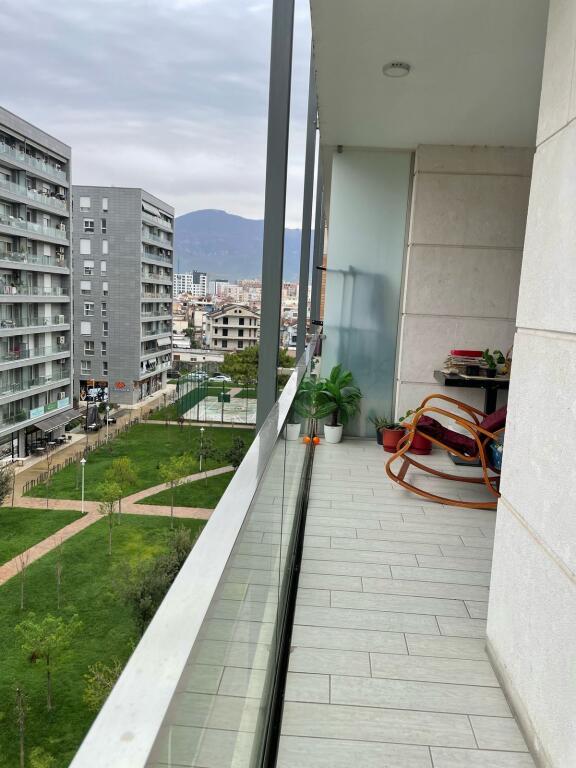 Apartament 2+1, Don Bosko!