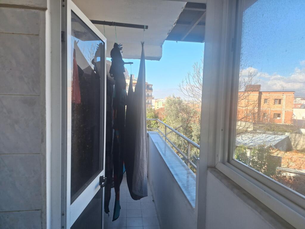 Jo agjensi - Shes apartament 2+1+Aneks+Ballkon Kati 4