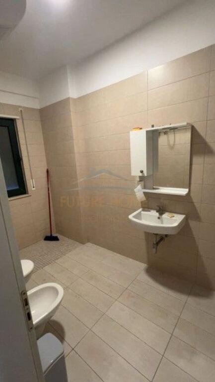 Qera, Apartament 2+1+2 + Post Parkimi, Green City ,Unaza e Re