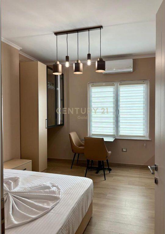 Dy Super Studio Moderne ne Myslym Shyr per shitje, Ideal për Airbnb ! 235,000 €