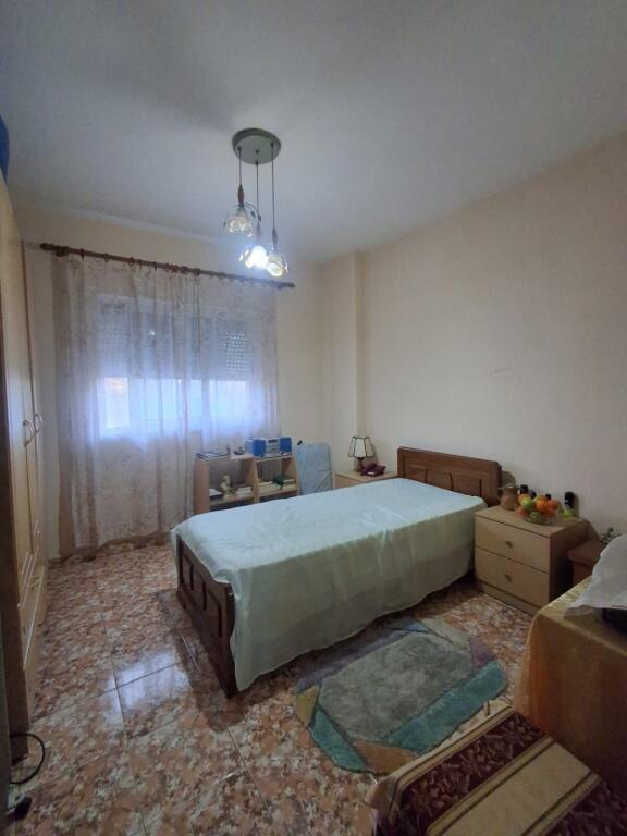 Apartament 2+1, Don Bosko!