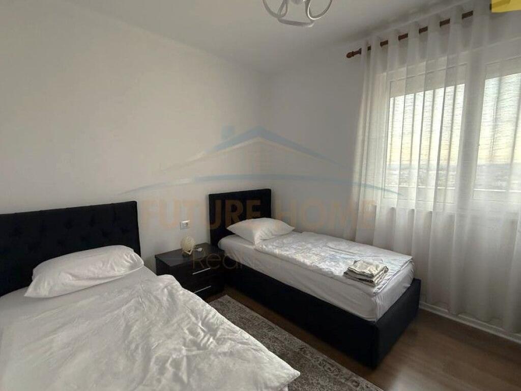 Qera, Apartament 2+1+2+Verande, Rruga e Dibres, Tirane