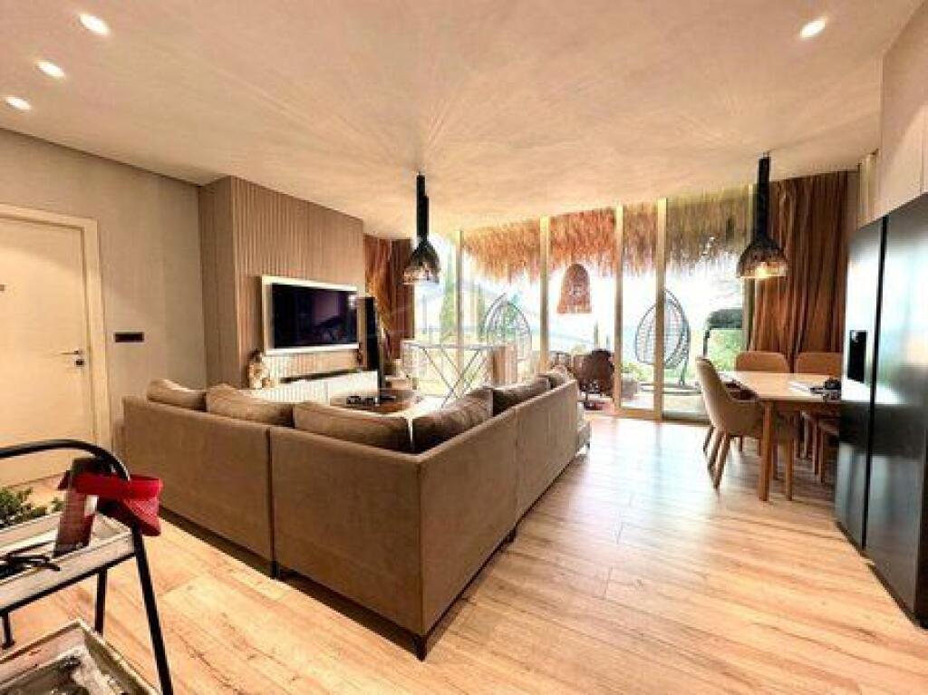 Shitet , Apartament 2+1+2 Poste Parkimi, Green Coast 1