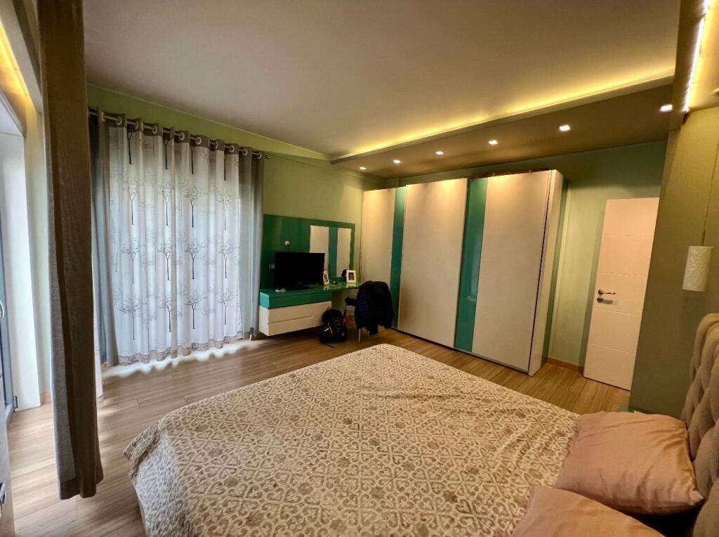 📣 QERA SUPER Apartament 2+1 Me 2 Tualete Dhe 2 Ballkone 📍 Zogu i Zi , Prane Ring Center ✨