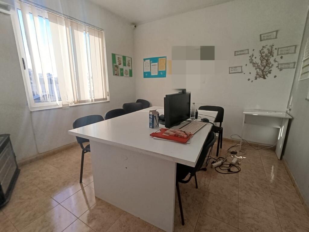 JEPET ME QERA ZYRE PRANE 21 DHJETORIT !