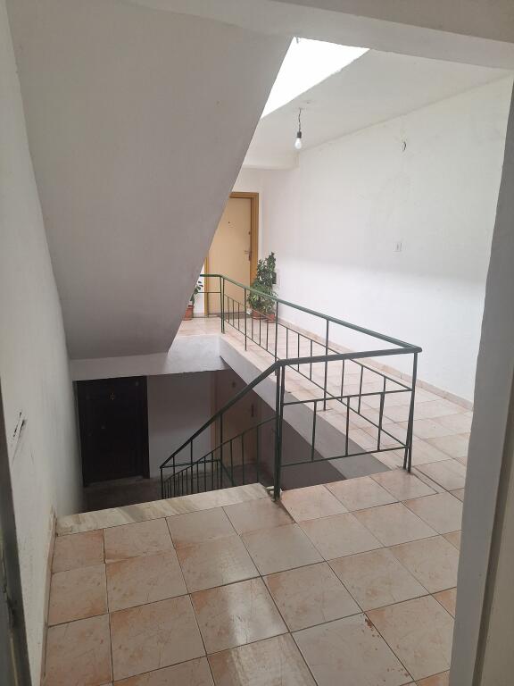 Jo agjensi - Shes apartament 2+1+Aneks+Ballkon Kati 4