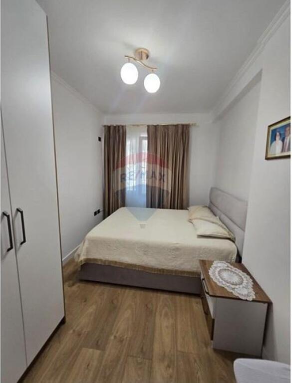 Shitet Apartament 3+1+2 në Astir