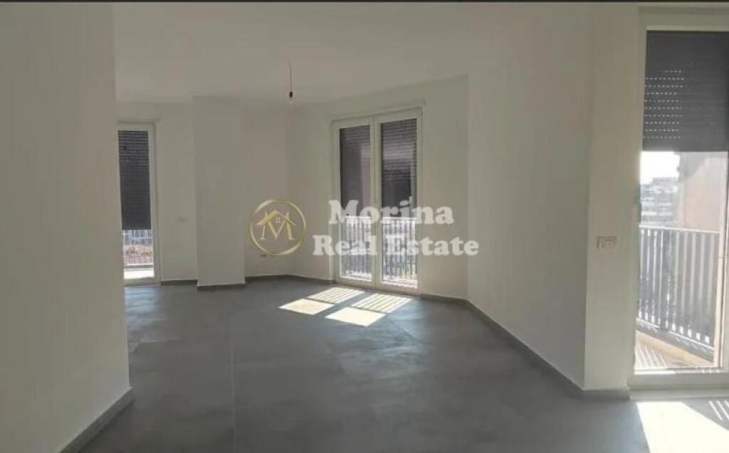 Rent | Business Premises | Center | 2500 €/month