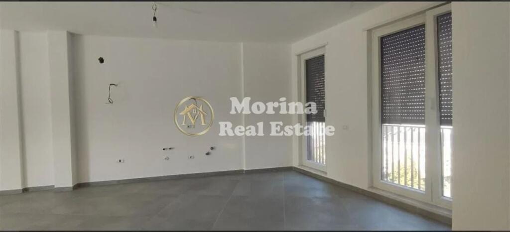 Rent | Business Premises | Center | 2500 €/month