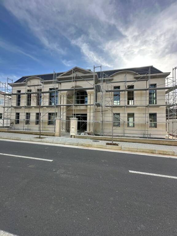 🏡 Unique villa for sale at Colina Verde, Teg