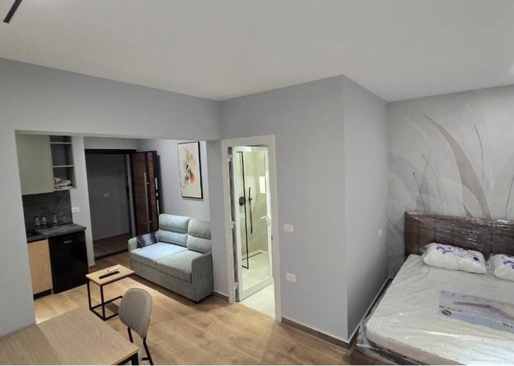 Shiten, 3-Garsoniere, Rruga Mine Peza, Tiranë.