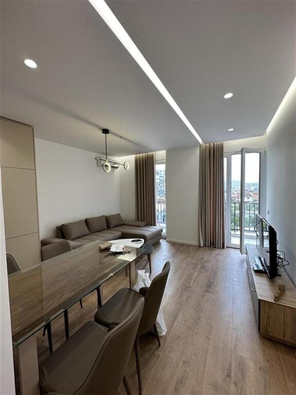 Apartment for rent 1+1 at Fusha e Aviacionit (ID B2101383) Tirana