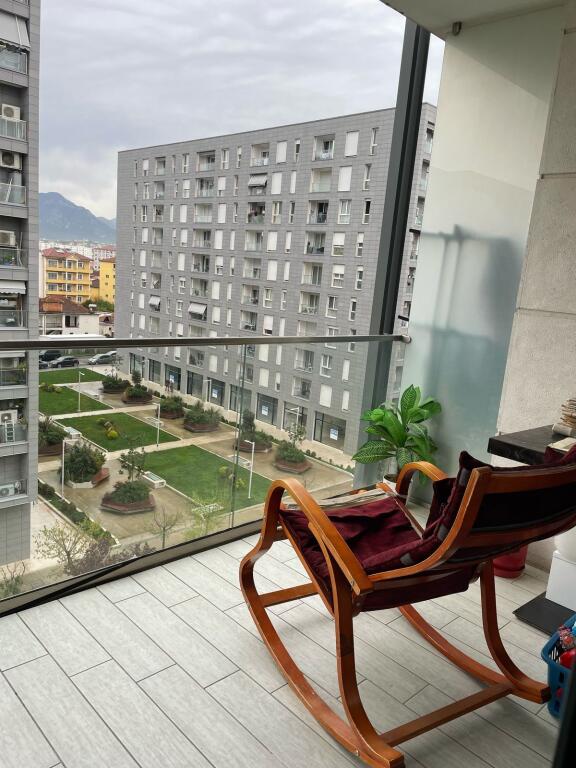Apartament 2+1, Don Bosko!