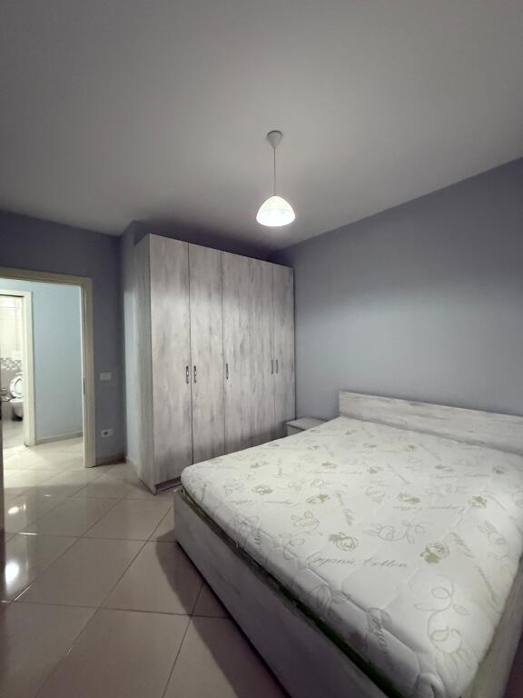 Jepet me qira apartament 2+1 📍 Rruga e Dibrës – Residenca Tower Bridge 🏢 Kati 3