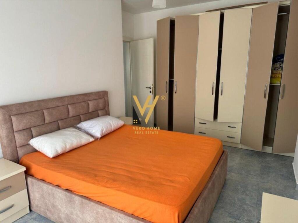 JEPET APARTAMENT 1+1+BLK ME QERA TE KOPSHTI BOTANIK 55.000 LEKE