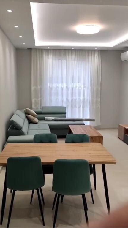 APARTAMENT 2+1. 60000 LEKE.RRUGA 5 MAJI