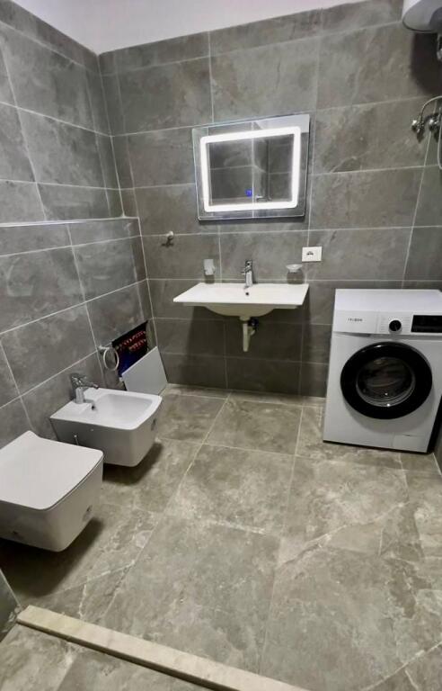 Apartament per Qera ne Yzberisht