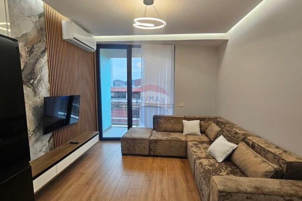 Apartament Per Qira Rruga Mine Peza, Tirane