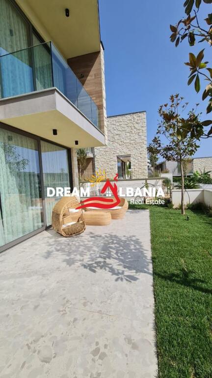 Vile Individuale ne Shitje tek Olea Residence ne Dhermi (4151128)