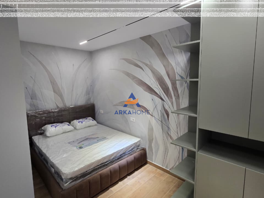 SHITEN GARSONIERE+LAVANDERI "MINE PEZA PERBALL, GOLDEN TOWER" 255.000 EURO