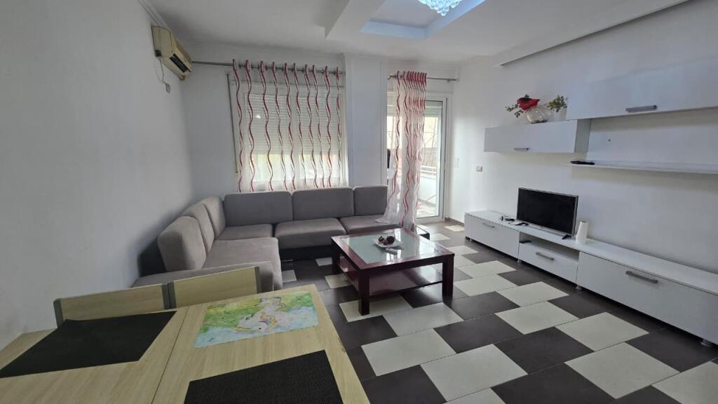 Rent, Apartment 1+1 Fresku,Tirana