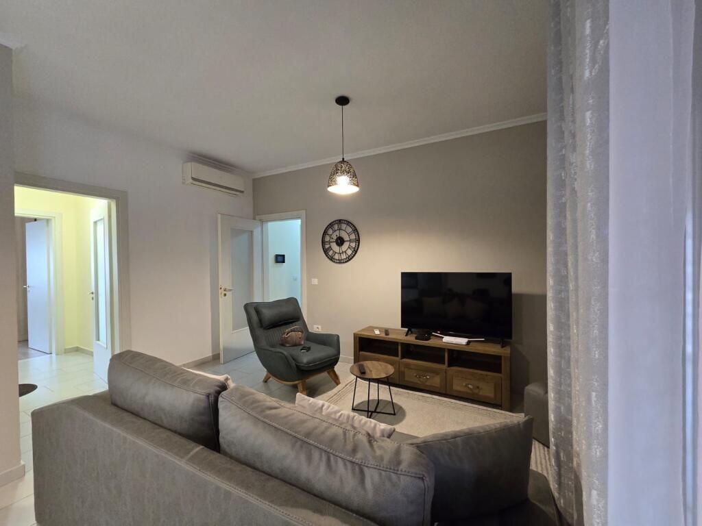 APARTAMENT 2+1+2 ME QIRA, KOMPLEKSI DELIJORGJI