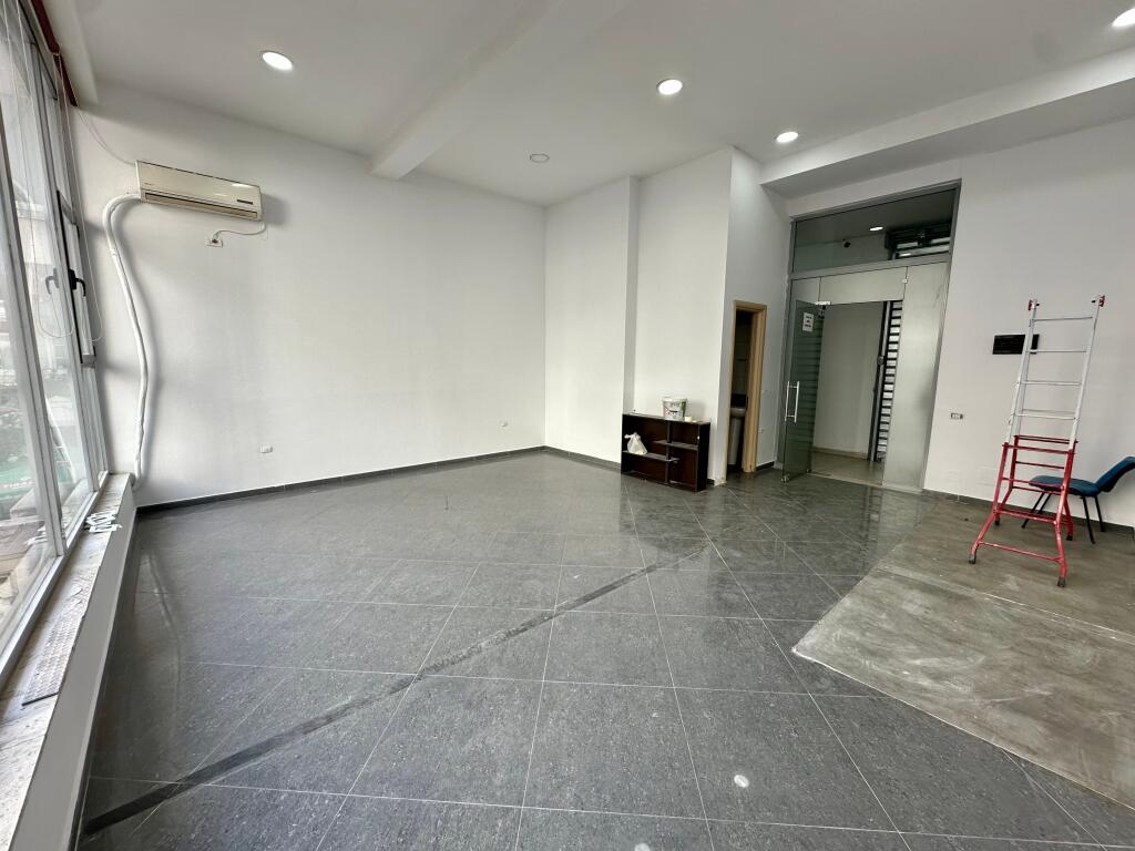 Business Premises for Rent Astir