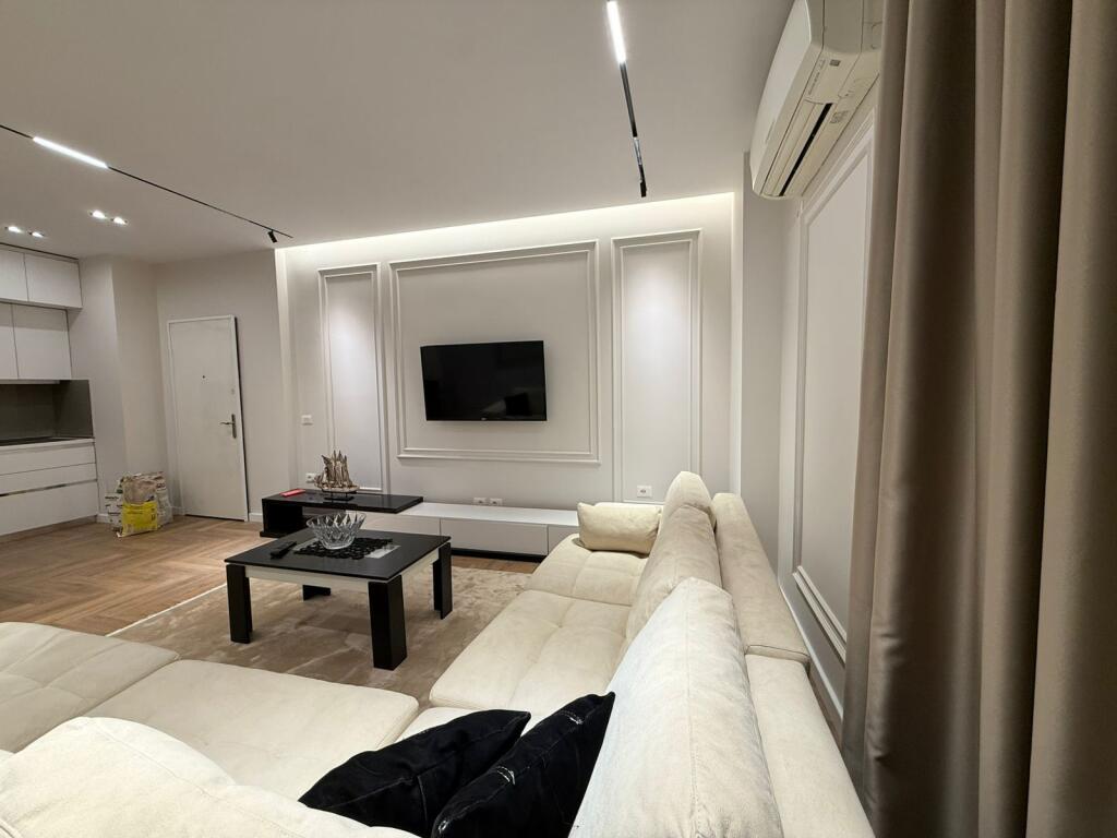 Apartament me qera - Pazari i Ri