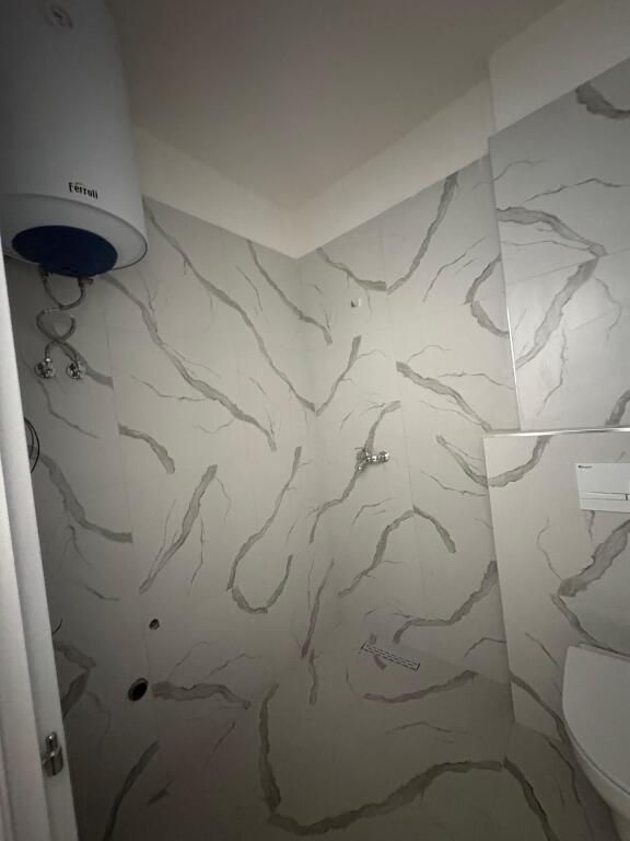 🔑 Shitet apartament 1+1 në Golem – vetëm 1000€/m² Residenca Eon