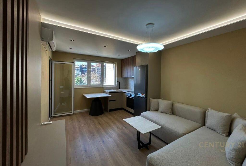 Appartamento in affitto 1+1, 21 Dhjetori