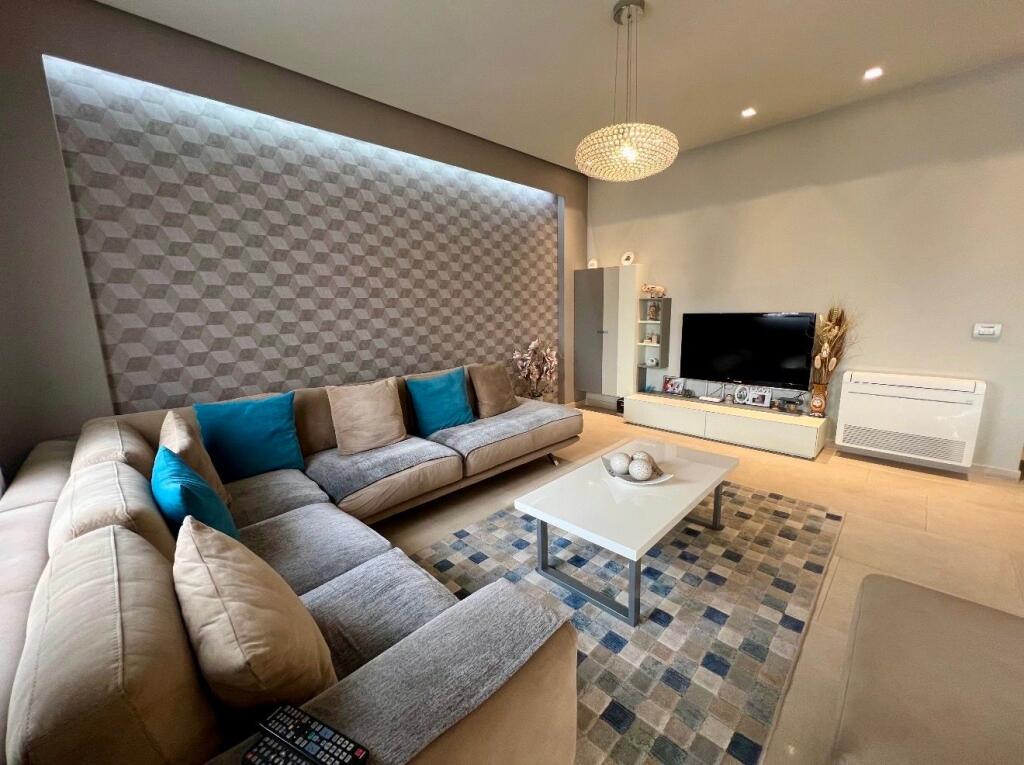 📣 QERA SUPER Apartament 2+1 Me 2 Tualete Dhe 2 Ballkone 📍 Zogu i Zi , Prane Ring Center ✨