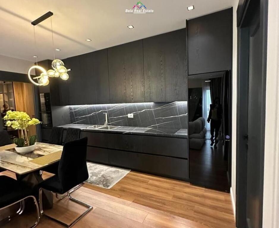 Appartamento In Affitto 3+1+2 Presso Garden Building (ID B230196) Tirana