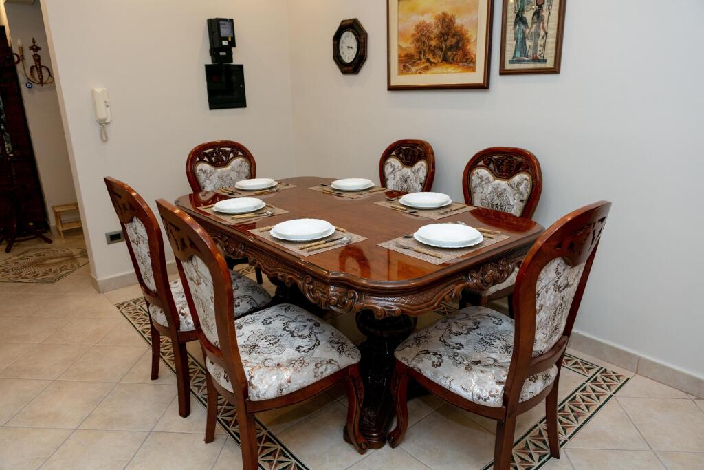 Apartament Me Qera 3+1 tek Rruga e Elbasanit (ID B230198) Tirane