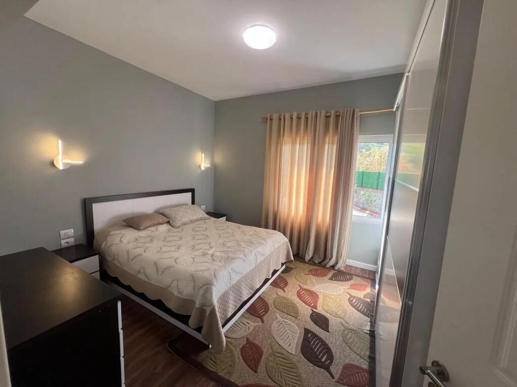 🏡 VILË 3-KATËSHE ME QIRA – LUNDËR, pranë TEG​