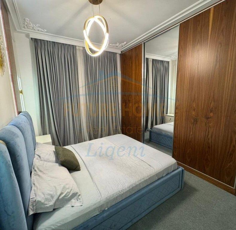 Affitto, Appartamento 3+1+ Posto Auto, Zogu i Zi, Tirana.