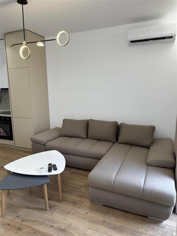 Apartment for rent 1+1 at Fusha e Aviacionit (ID B2101383) Tirana