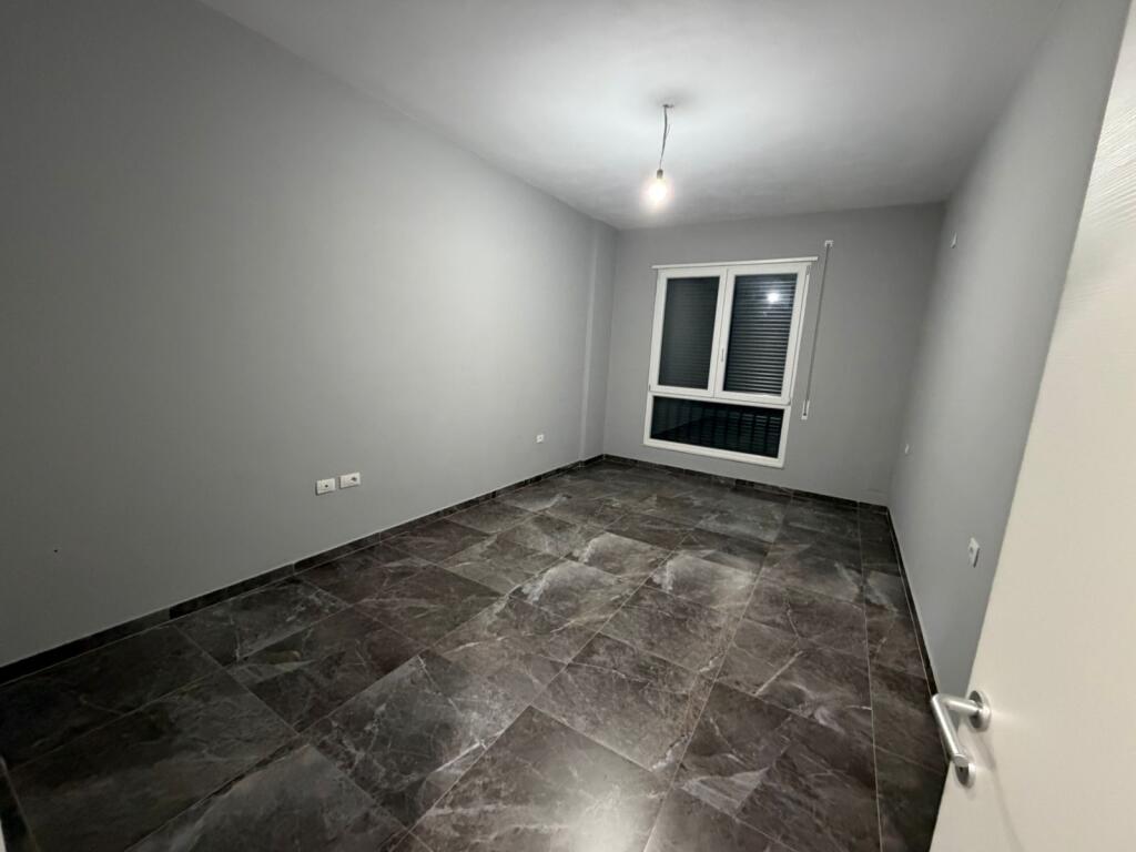 🏡Appartamento 1+1 in affitto  📍 Zona: 5 Maji💰 Prezzo: 50.000 lek / mese