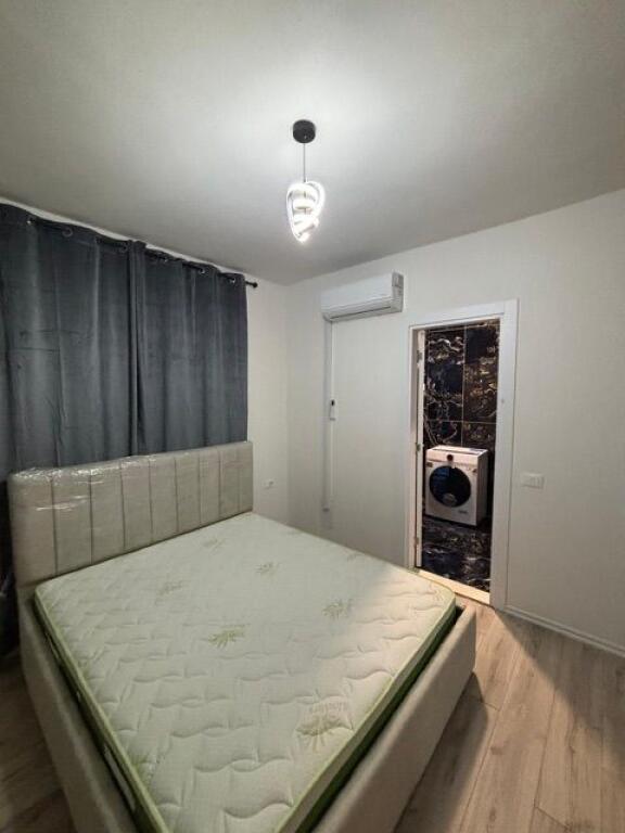 Super 1+1 ne Astir I sapo mobiluar me 450€