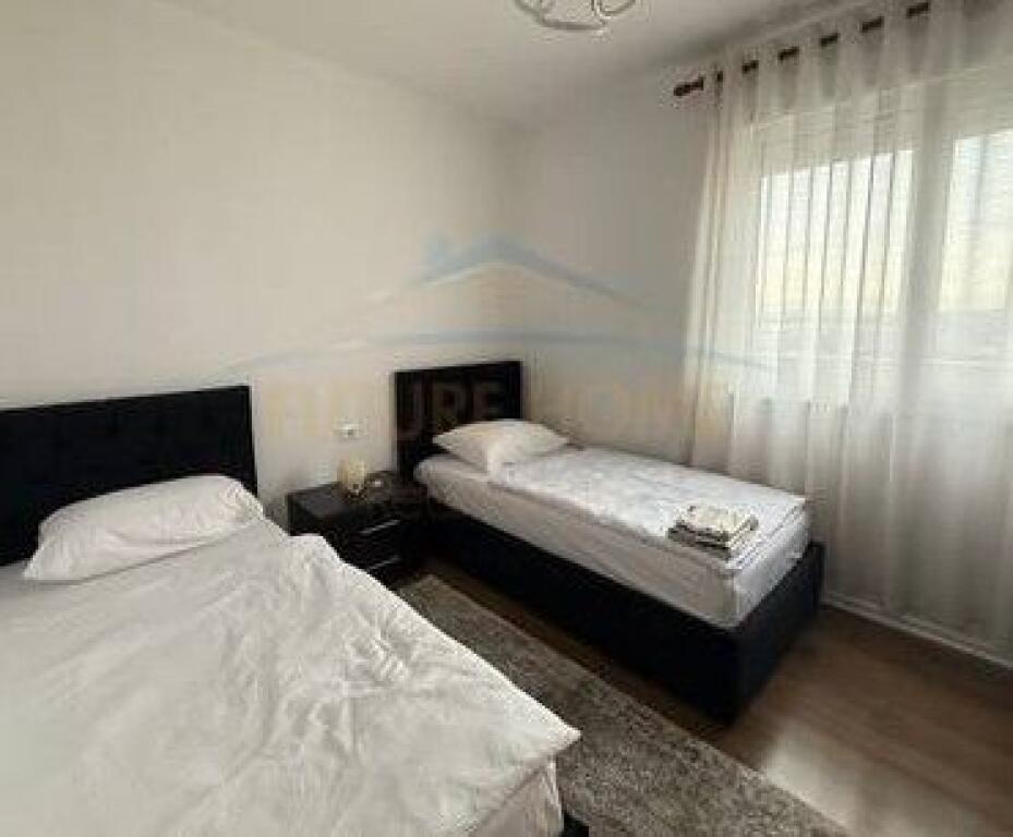 Qera, Apartament 2+1+2+Verande, Rruga e Dibres, Tirane